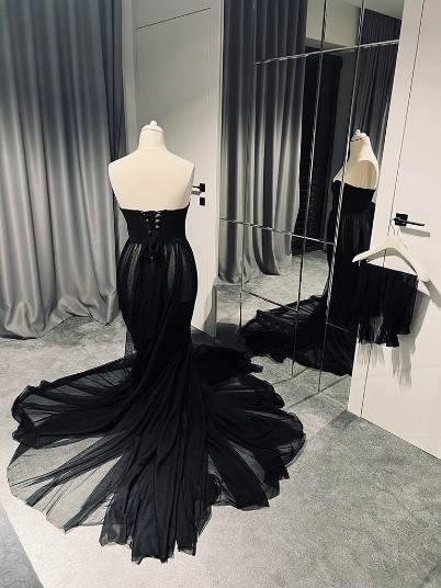 Robe ORIANA couleur noir en taille L
