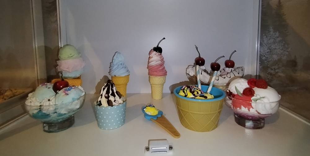 fausse gourmandise table bleue